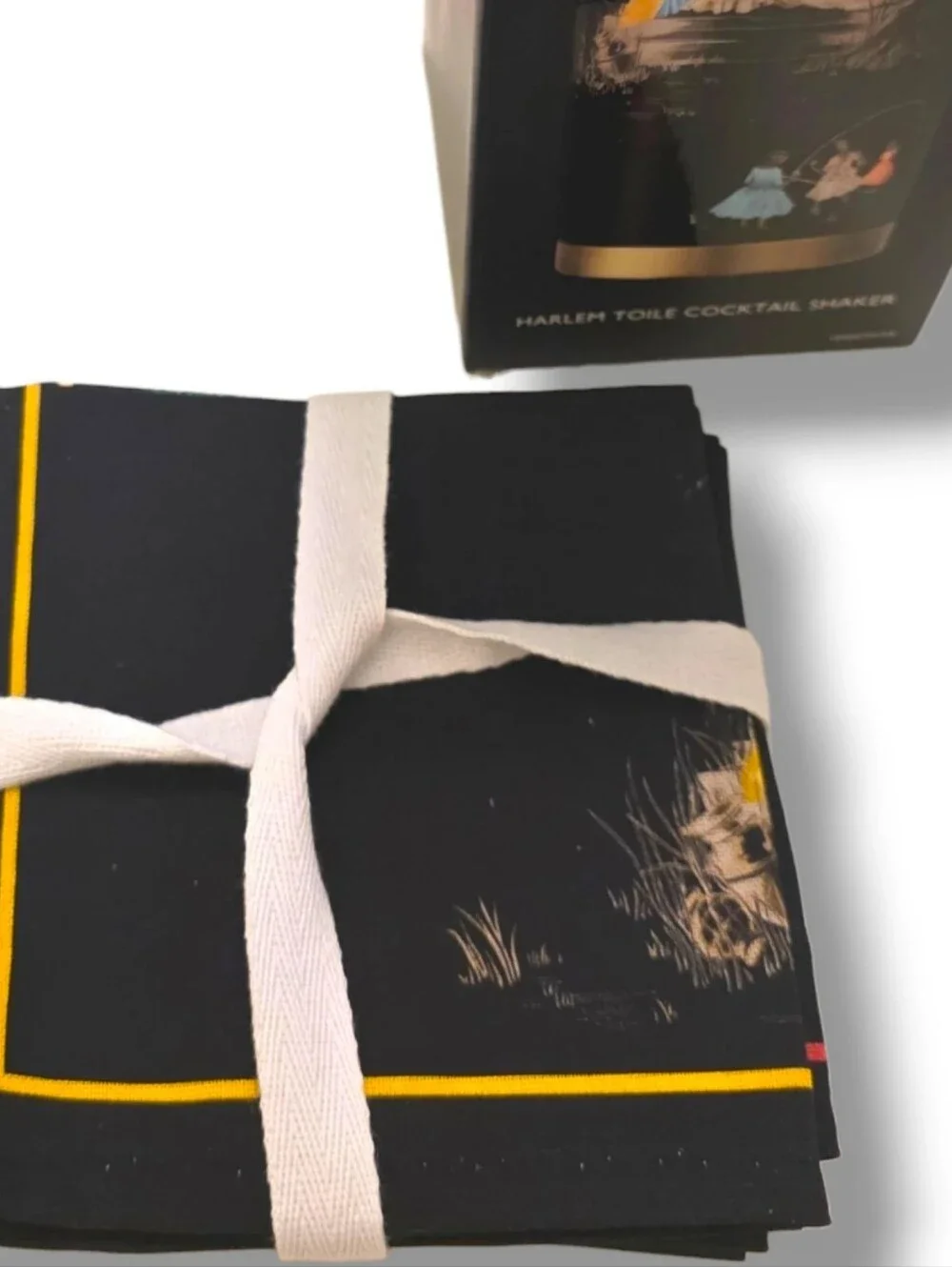 Williams Sonoma Harlem Toile Cocktail Napkins Rare NEW Set Of 4